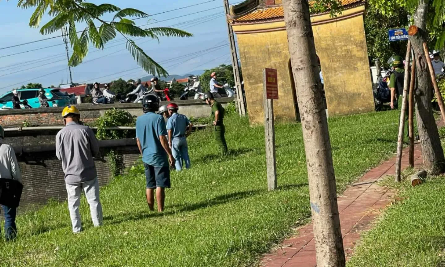 Huế: Khống chế nam thanh niên ngáo đá dùng tuốc nơ vít tấn công người thân