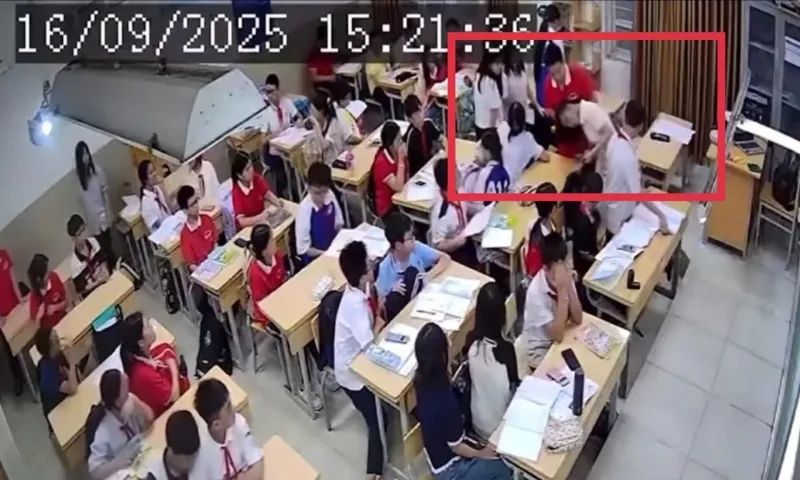 Học sinh xúc phạm giáo viên có thể bị cách ly khỏi trường