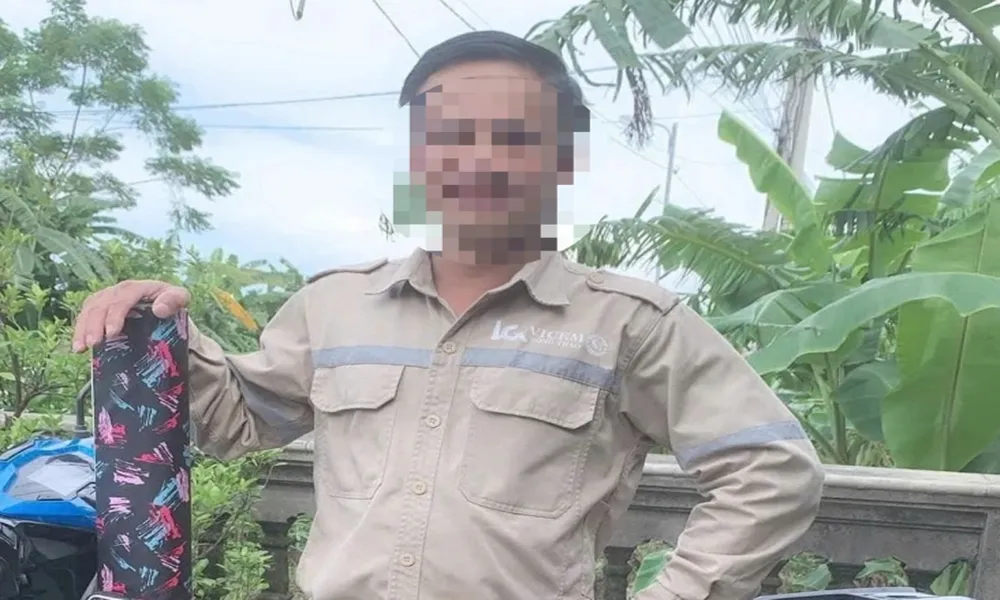 Chồng ra tay sát hại vợ và con riêng rồi gieo mình xuống sông Hồng