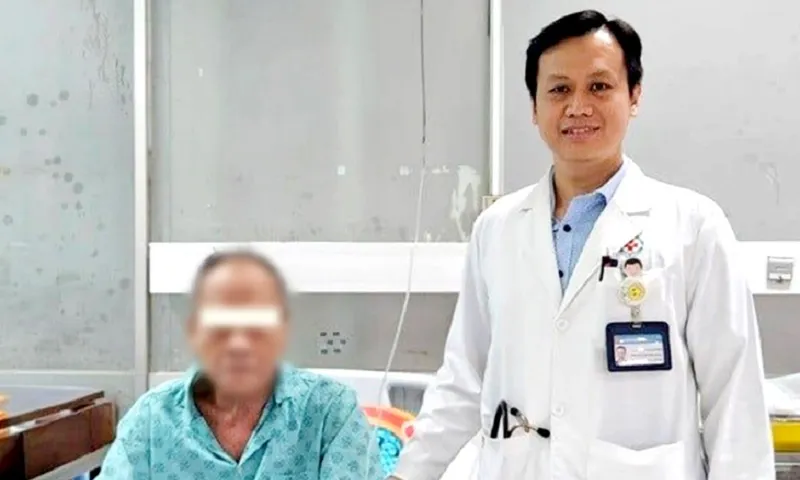 Cứu kịp thời cụ ông 95 tuổi bị đột quỵ não tắc mạch máu lớn, nguy kịch