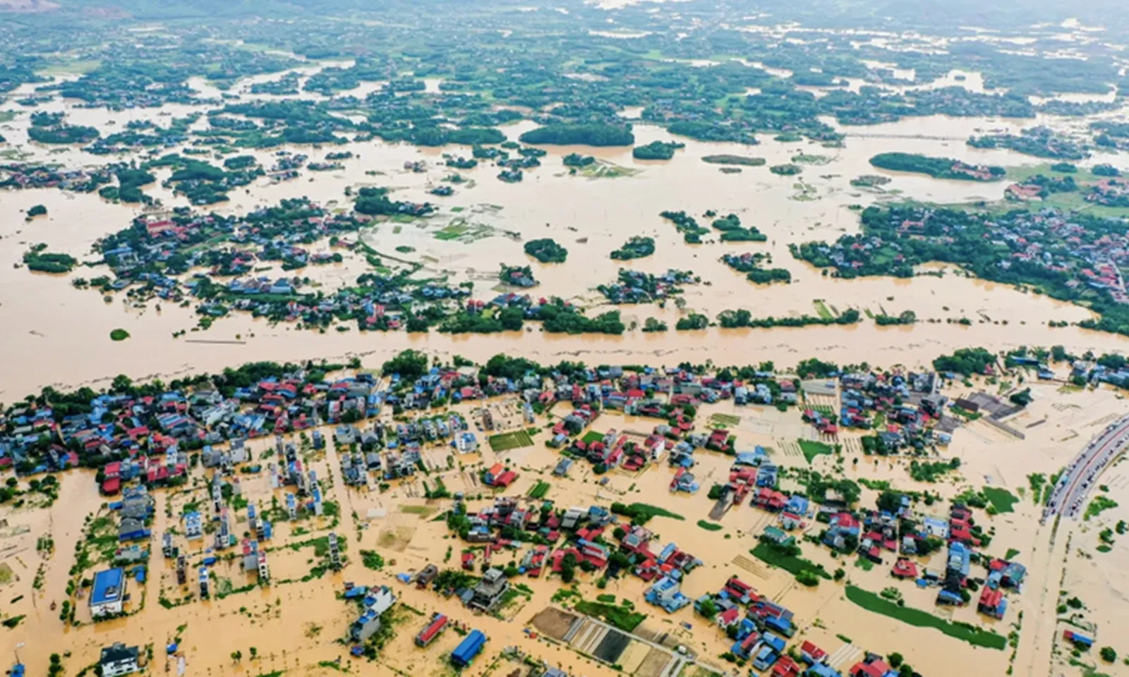 Hỗ trợ khẩn cấp 140 tỷ đồng cho 4 tỉnh khắc phục hậu quả mưa lũ