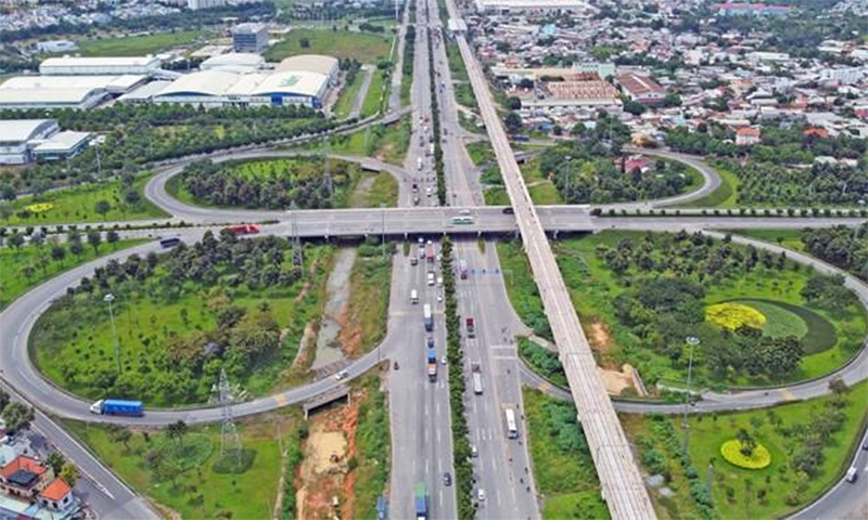 Bộ Xây dựng đề nghị triển khai thu phí đường Vành đai 3 ở TPHCM