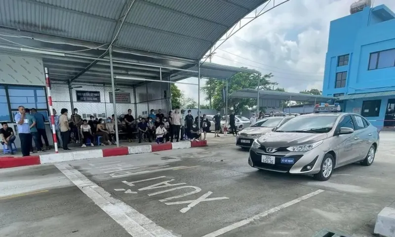 Bộ Xây dựng đề xuất bỏ nhiều quy định trong đào tạo, sát hạch lái xe