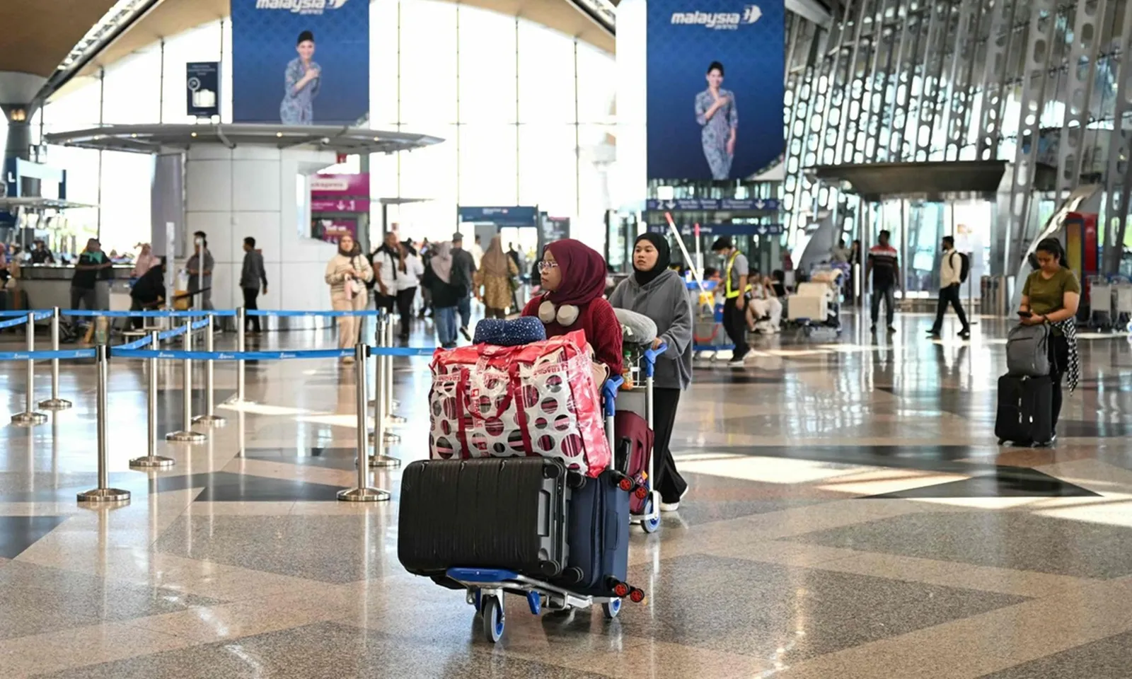 Malaysia triển khai hệ thống thông minh sàng lọc du khách nhập cảnh