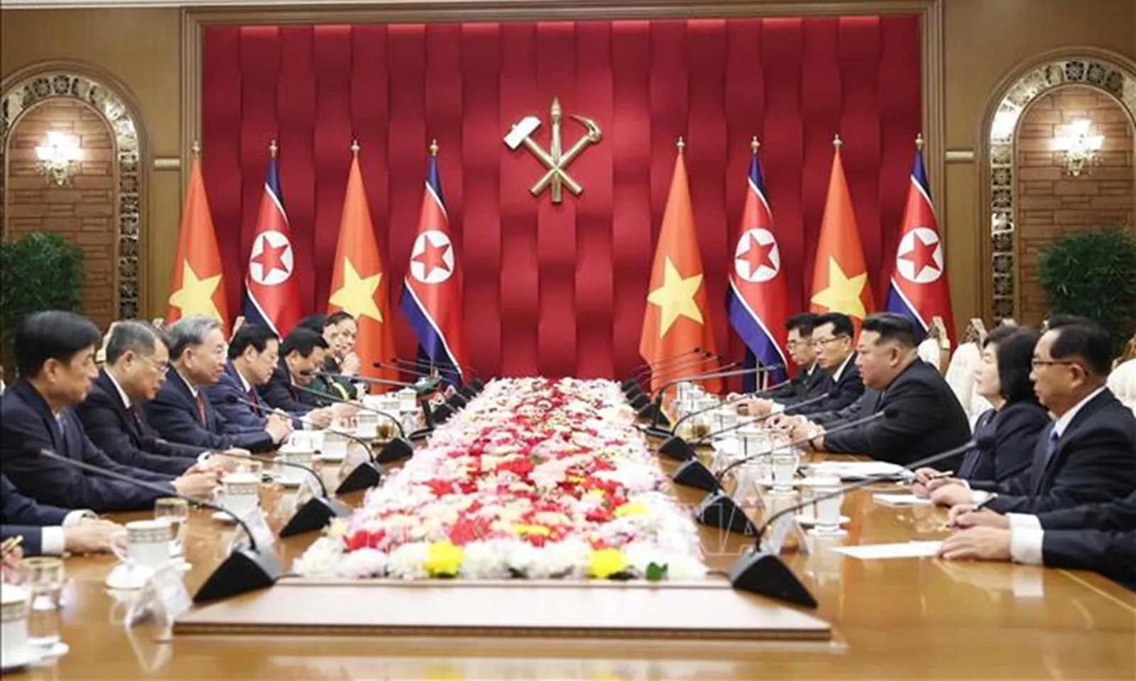 Tổng Bí thư Tô Lâm hội đàm với Tổng Bí thư, Chủ tịch Quốc vụ Triều Tiên Kim Jong Un