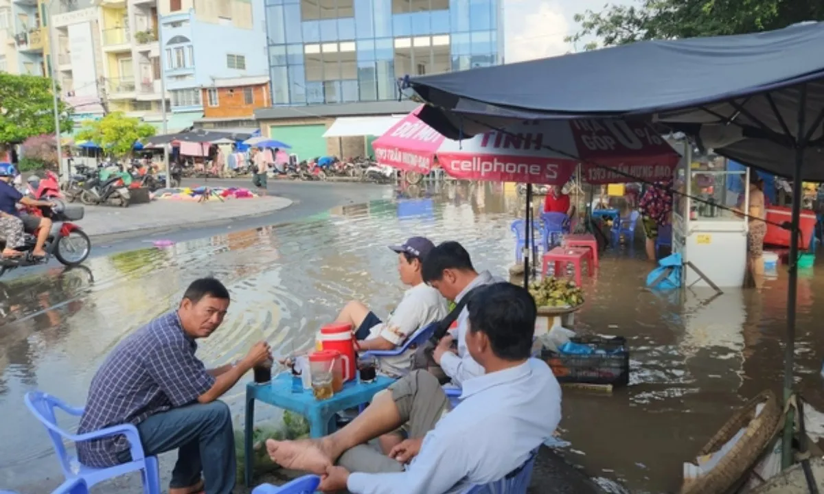 Triều cường vượt mốc lịch sử ở An Giang - Đồng Tháp