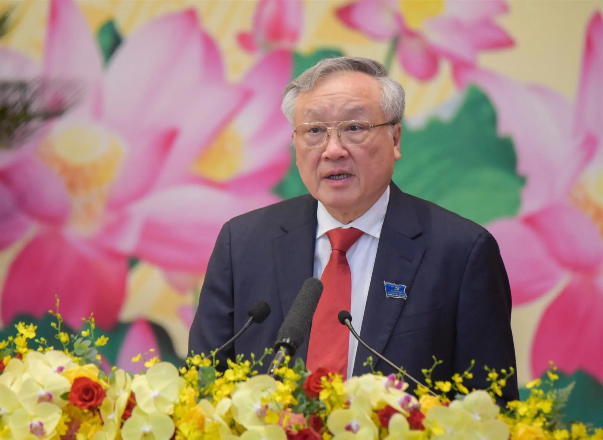 edit-nguyen-hoa-binh1-1760066488202249582547