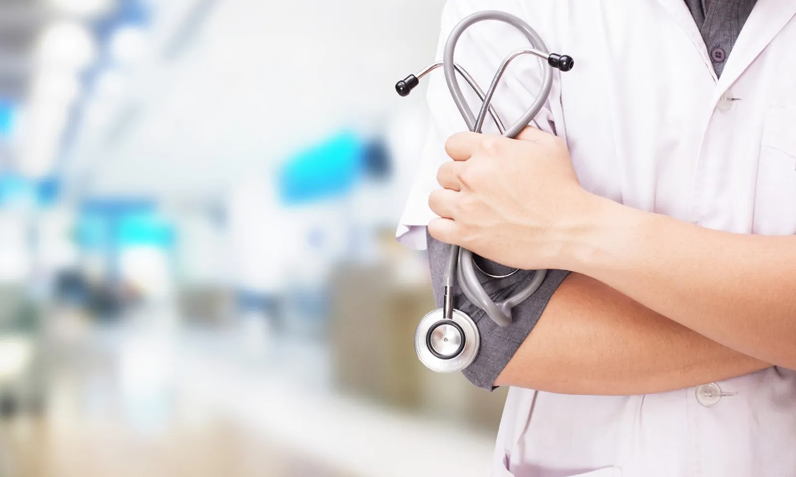 WHO: Cứ 3 nhân viên y tế châu Âu có 1 người bị trầm cảm