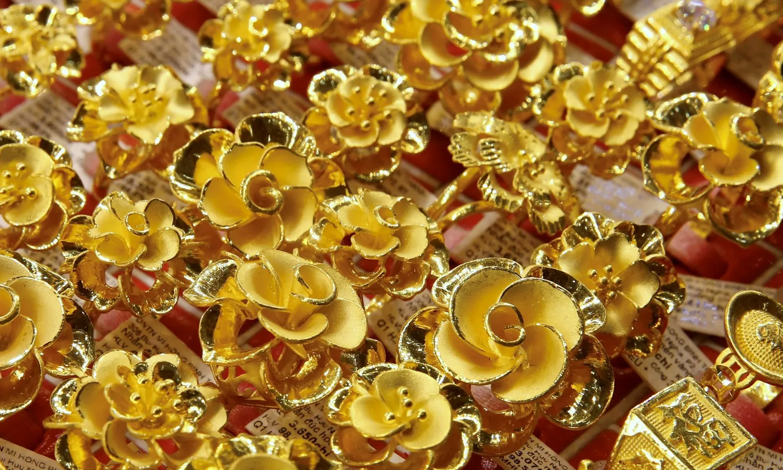 Từ 10/10/2025, thuế xuất khẩu vàng trang sức, kỹ nghệ về 0%