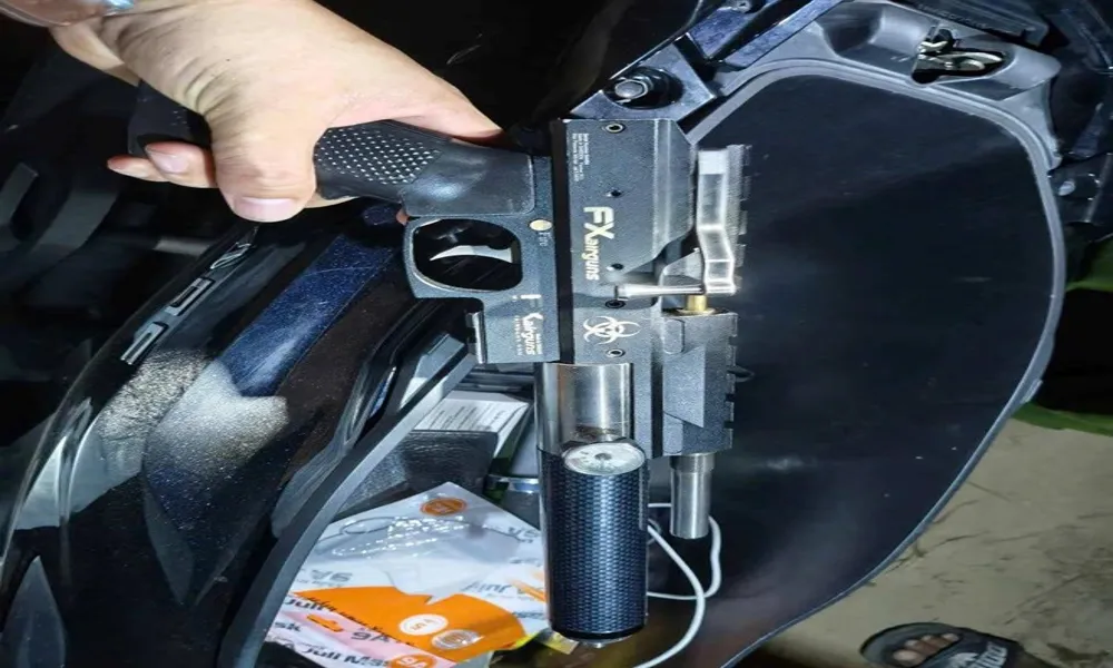 Giấu súng dưới cốp xe, nam thanh niên 22 tuổi bị bắt giữ