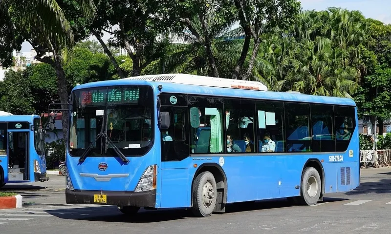 TPHCM tồn gần 100 xe buýt mới khi chuyển đổi sang ôtô điện