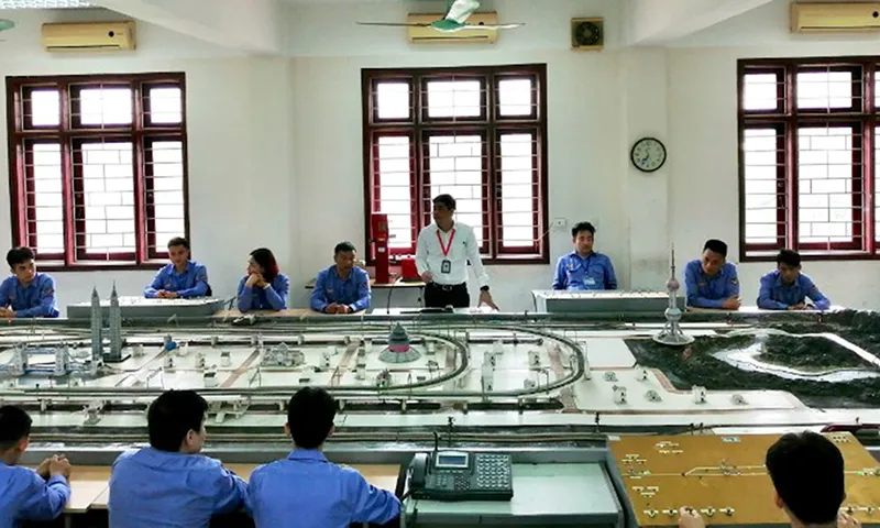 Đào tạo nhân lực đường sắt tại nhà trường - Ảnh minh họa