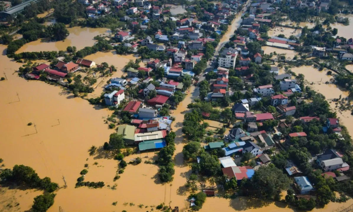 Cảnh báo sạt lở đê nghiêm trọng sau lũ