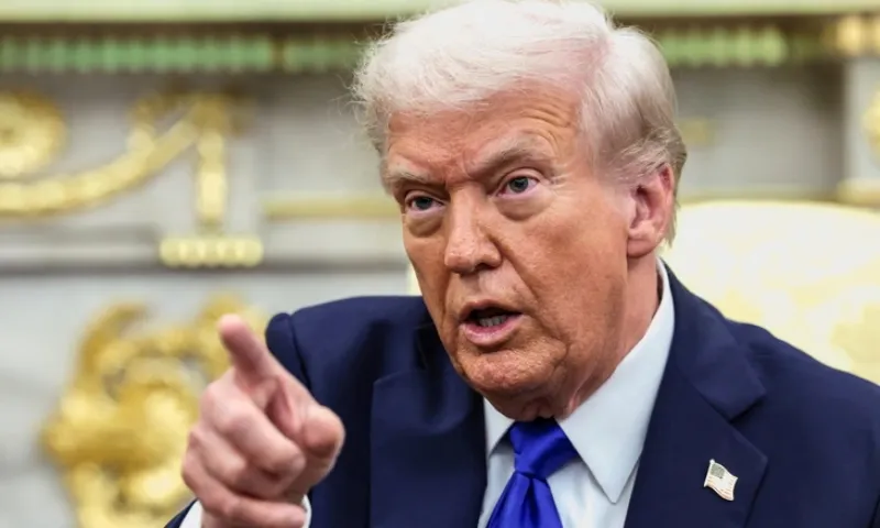 DONALD TRUMP