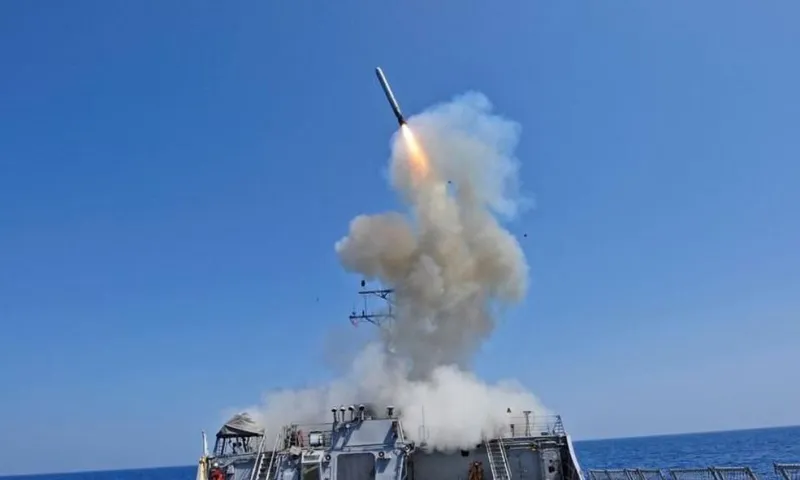 Cảnh báo nguy cơ chạy đua vũ trang hạt nhân toàn cầu