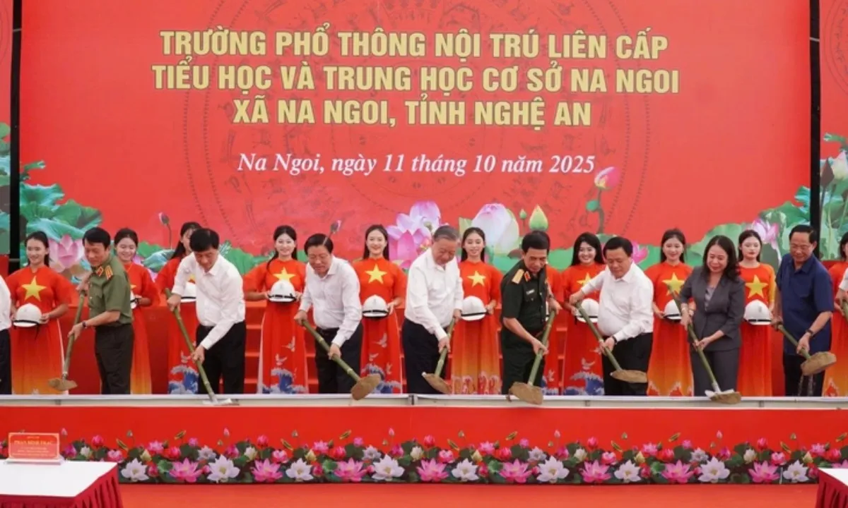 Tổng Bí thư dự lễ khởi công trường nội trú liên cấp Na Ngoi