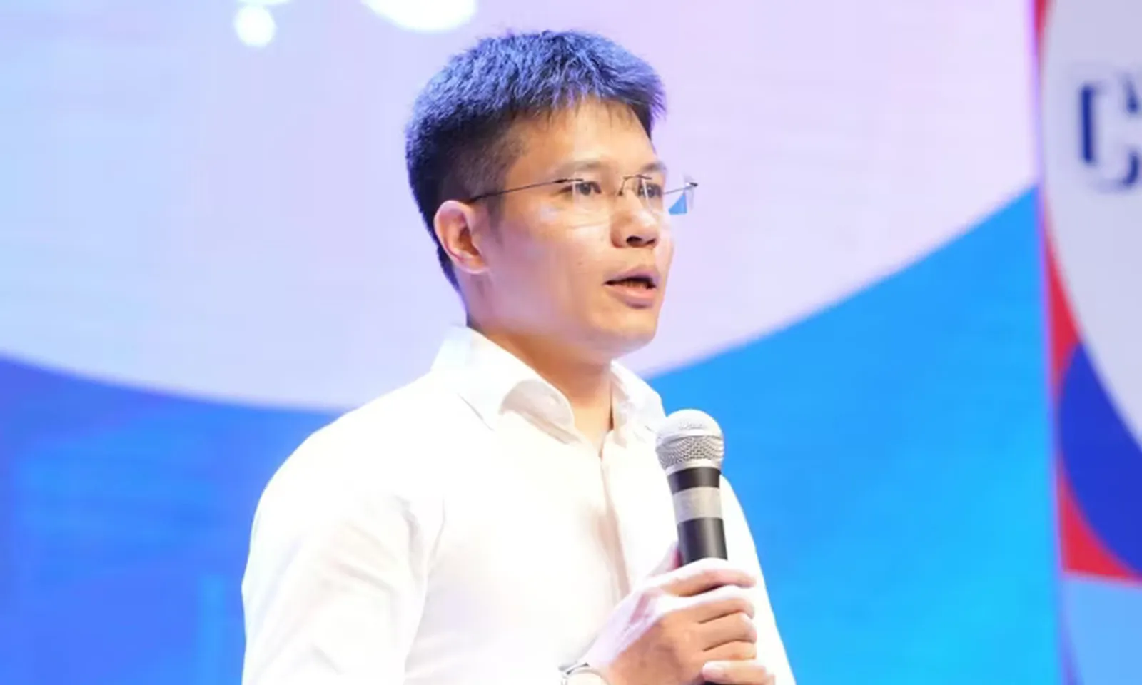 Công an cảnh báo 3 chiêu ‘bắt cóc online’ nhắm vào học sinh, sinh viên