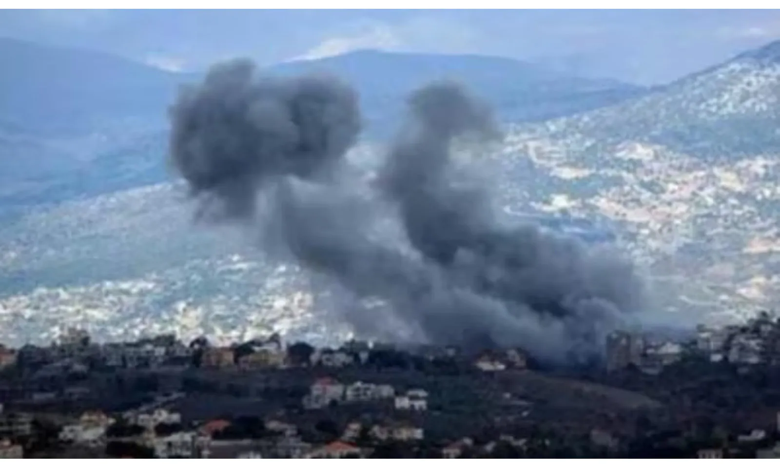 Pakistan – Afghanistan giao tranh dữ dội, hàng loạt đồn biên phòng bị tấn công