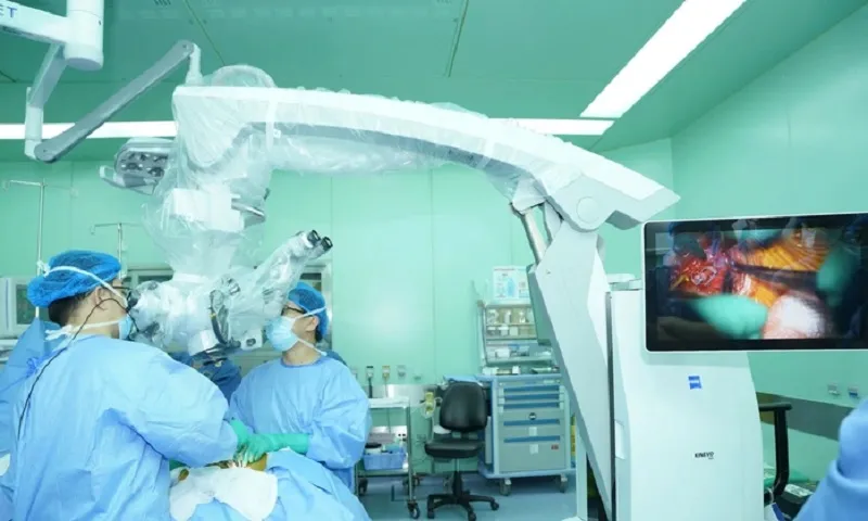 Lần đầu tại Việt Nam: Cấy thiết bị kích thích dây thần kinh phế vị, điều trị động kinh kháng thuốc