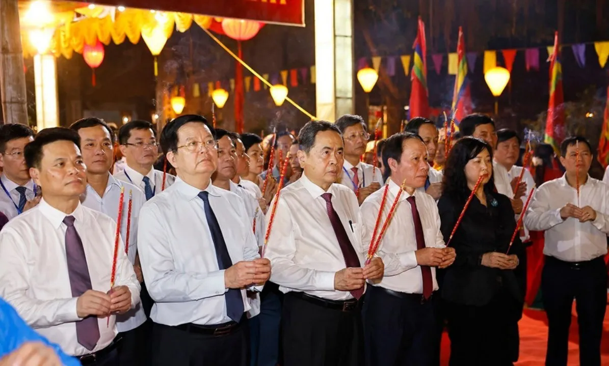 725 năm tưởng niệm ngày mất của Anh hùng dân tộc Trần Hưng Đạo