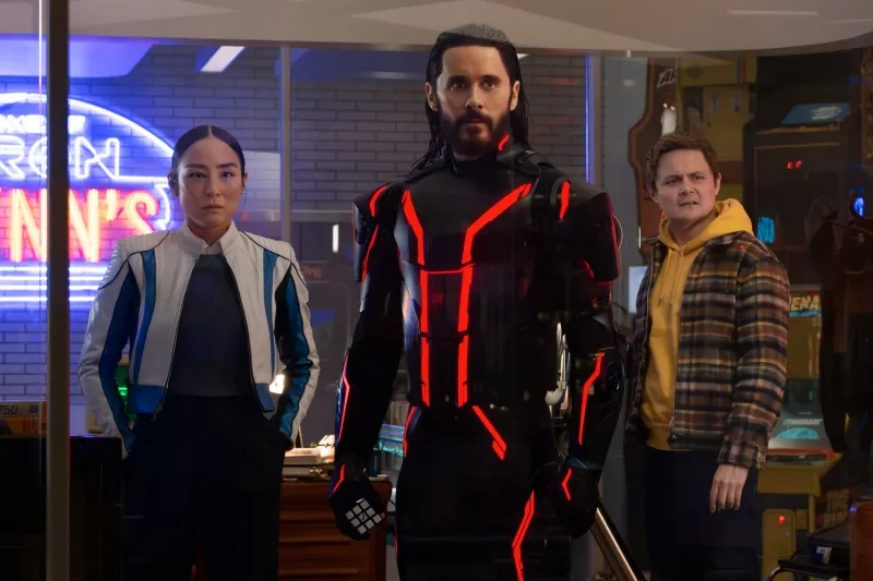 review-tron-ares-ban-giao-huong-thi-giac-trong-ky-nguyen-ai 20251013-120028-17