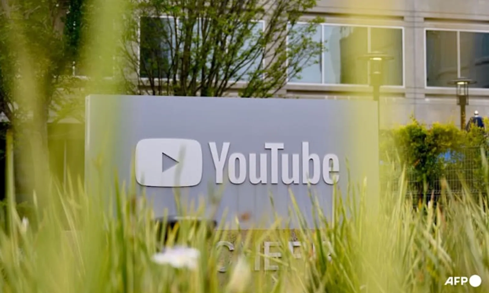 YouTube: Lệnh cấm mạng xã hội của Úc sẽ không bảo vệ được trẻ em