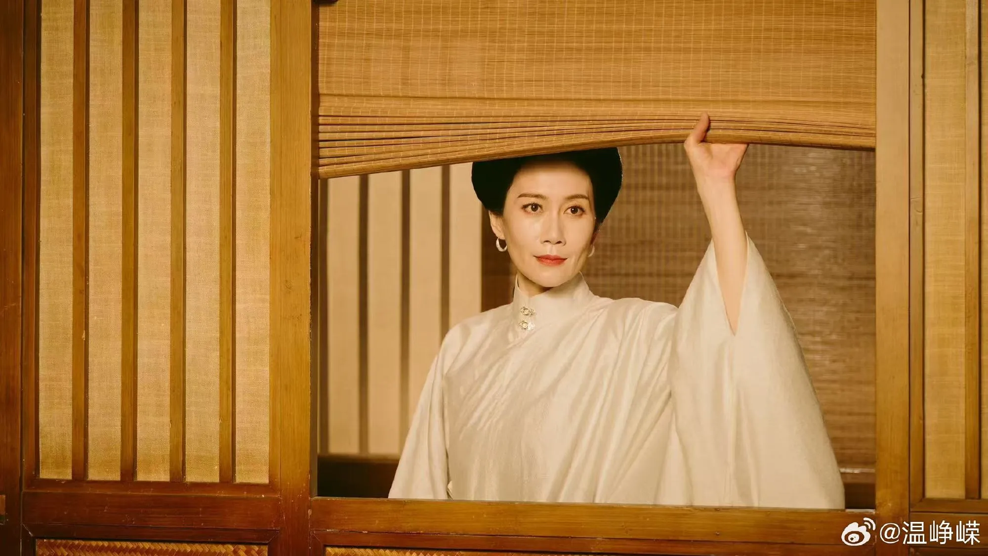 4b8c3115gy1i0l6in3dprj21r70zk46a