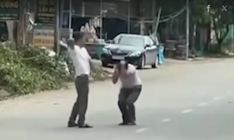 Khởi tố kẻ đánh tài xế xe buýt, bắt quỳ giữa đường vì mâu thuẫn gửi hàng