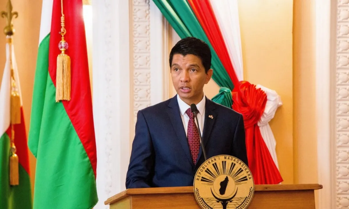 Hạ viện Madagascar luận tội Tổng thống, quân đội tuyên bố tiếp quản