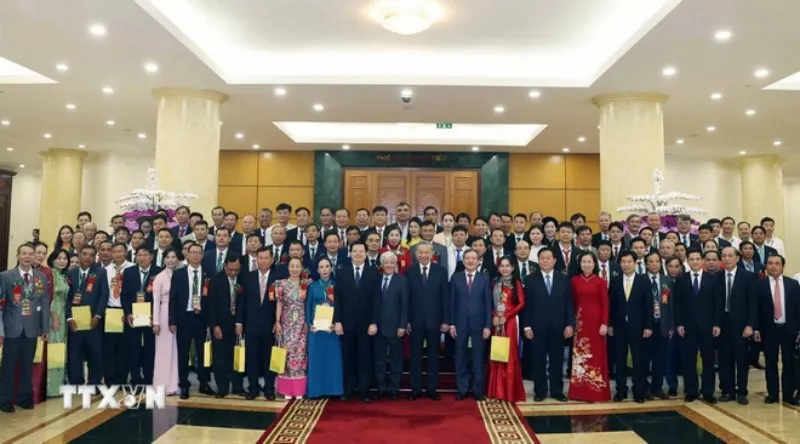 tong-bi-thu-hoi-nong-dan-viet-nam-8