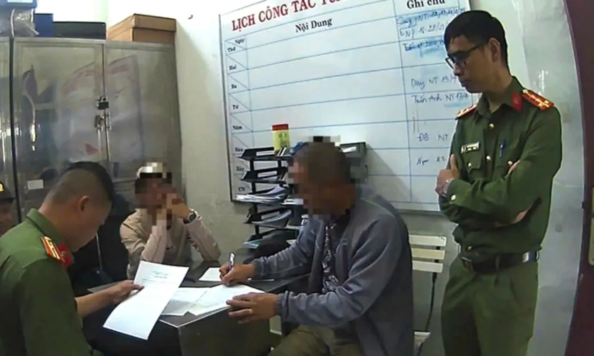 Clip “bắt hủy Grab” ở sân bay Liên Khương là tin sai: Công an Lâm Đồng nói gì?