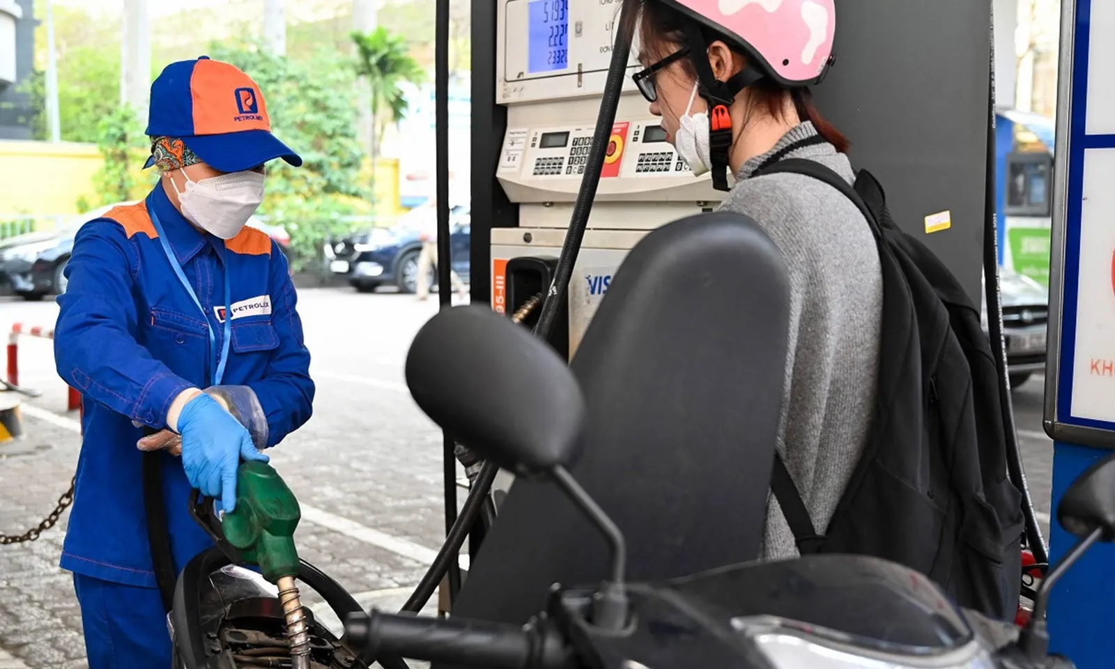 Dự báo giá xăng tăng nhẹ 