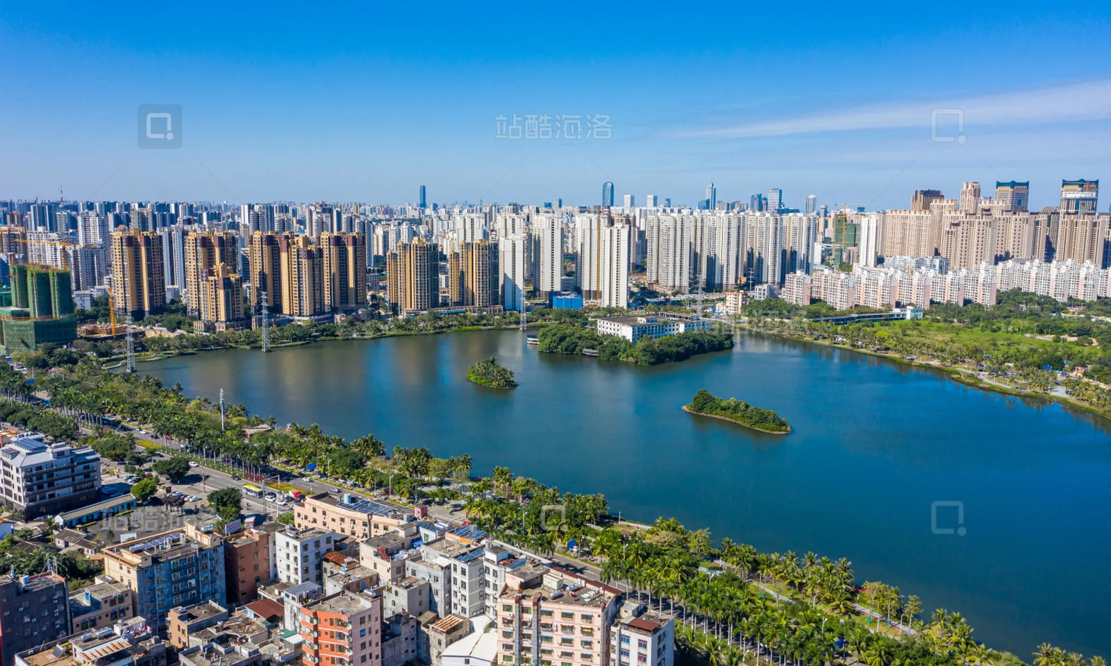 Từ chối 442 tỷ đồng, chủ khách sạn 5 sao bỏ hoang giữa hồ trắng tay