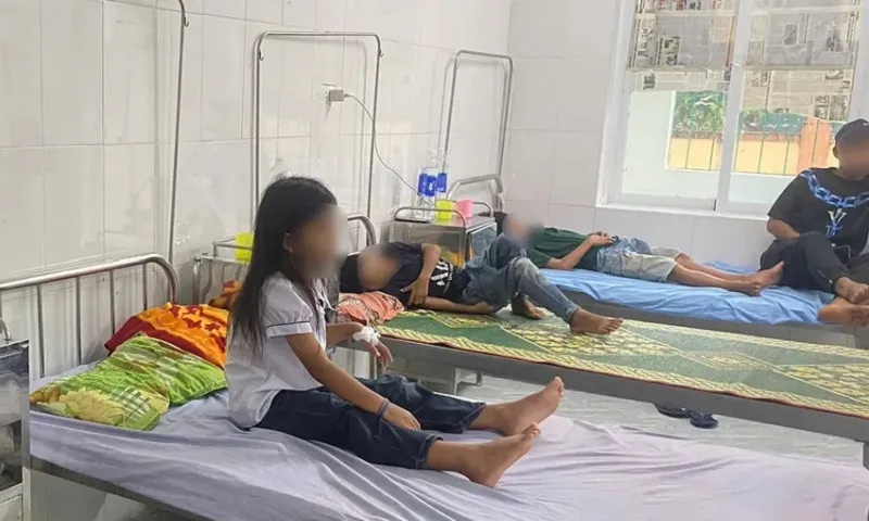 Vụ 40 học sinh Quảng Trị nghi ngộ độc thực phẩm: Công an vào cuộc