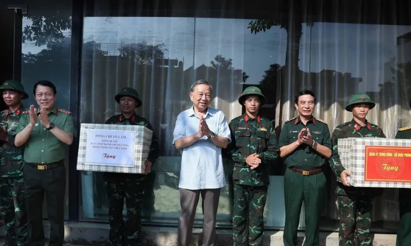 1610-tong-bi-thu-tham-hoi-nhan-dan-thai-nguyen-3