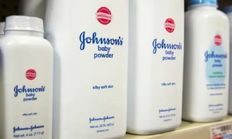 Phấn rôm Johnson undefined Johnson tiếp tục bị kiện