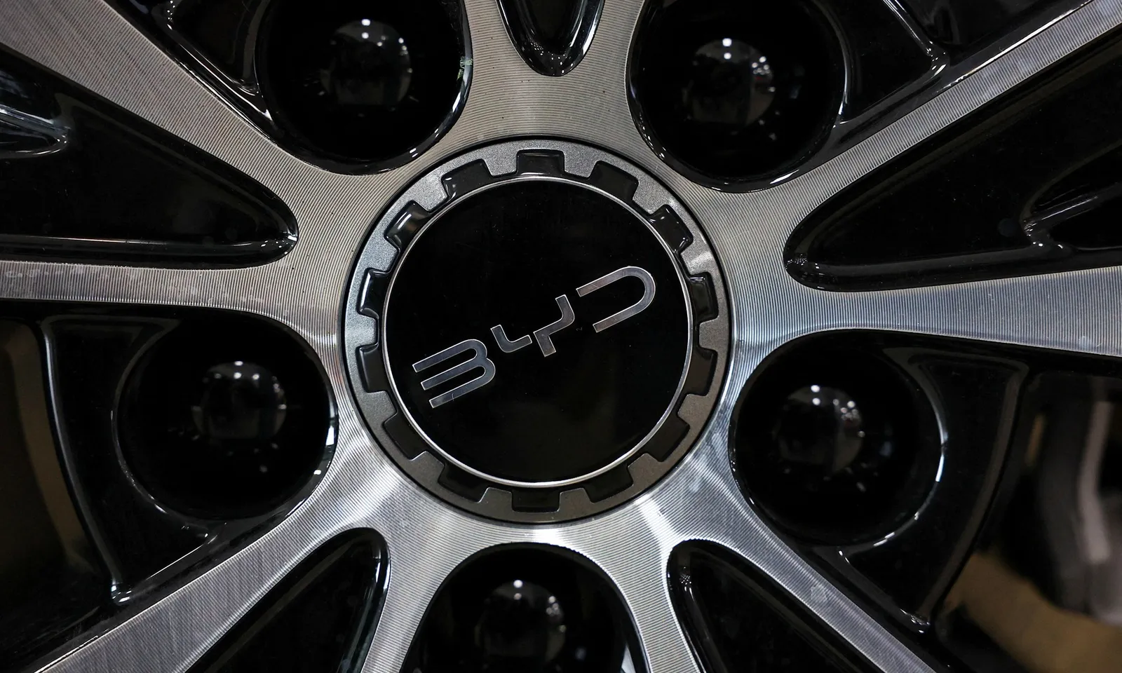 BYD triệu hồi hơn hơn 115.000 xe do vấn đề về thiết kế và pin