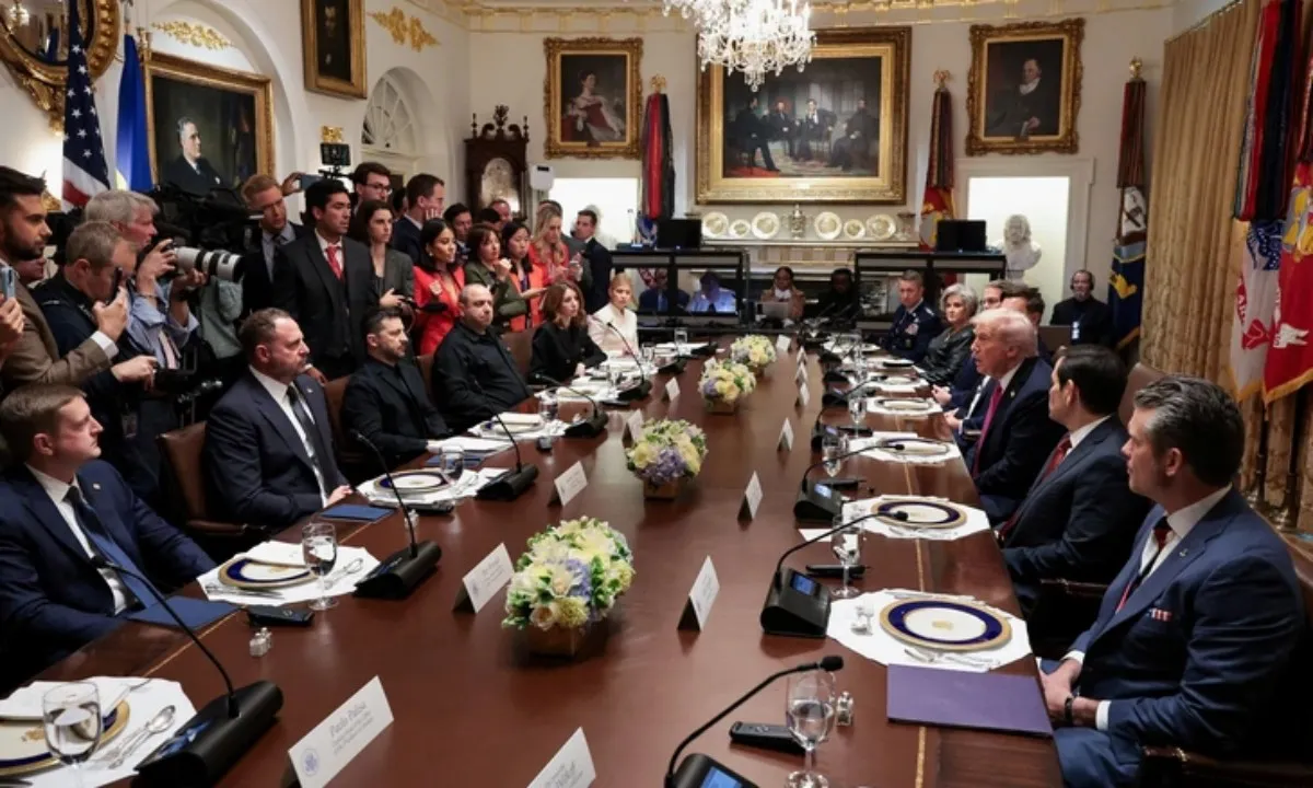 Ông Trump - Zelensky lại “bất đồng quan điểm” tại Nhà Trắng