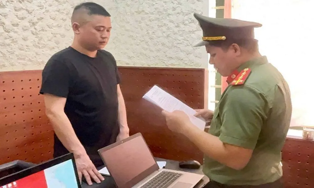 Giả danh nhà báo để tống tiền doanh nghiệp, một người bị truy tố