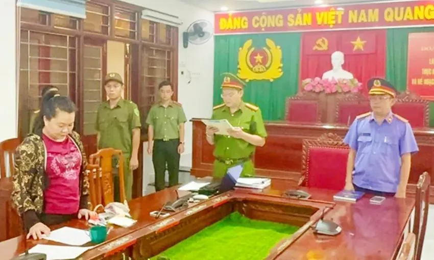 Bắt tạm giam người phụ nữ ở Gia Lai lừa “chạy án” chiếm đoạt 2,5 tỉ đồng
