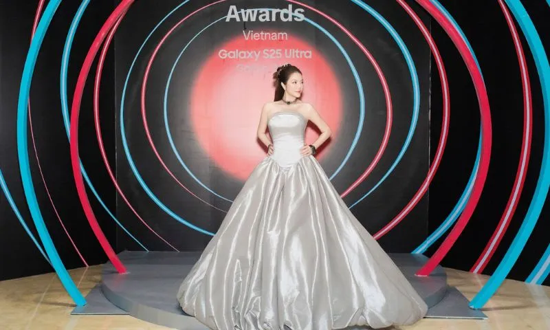 ly-nha-ky-tiktok-award