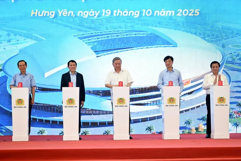 tbt-an-nut-khoi-cong-1760850131441229499438-17608569140802135532348