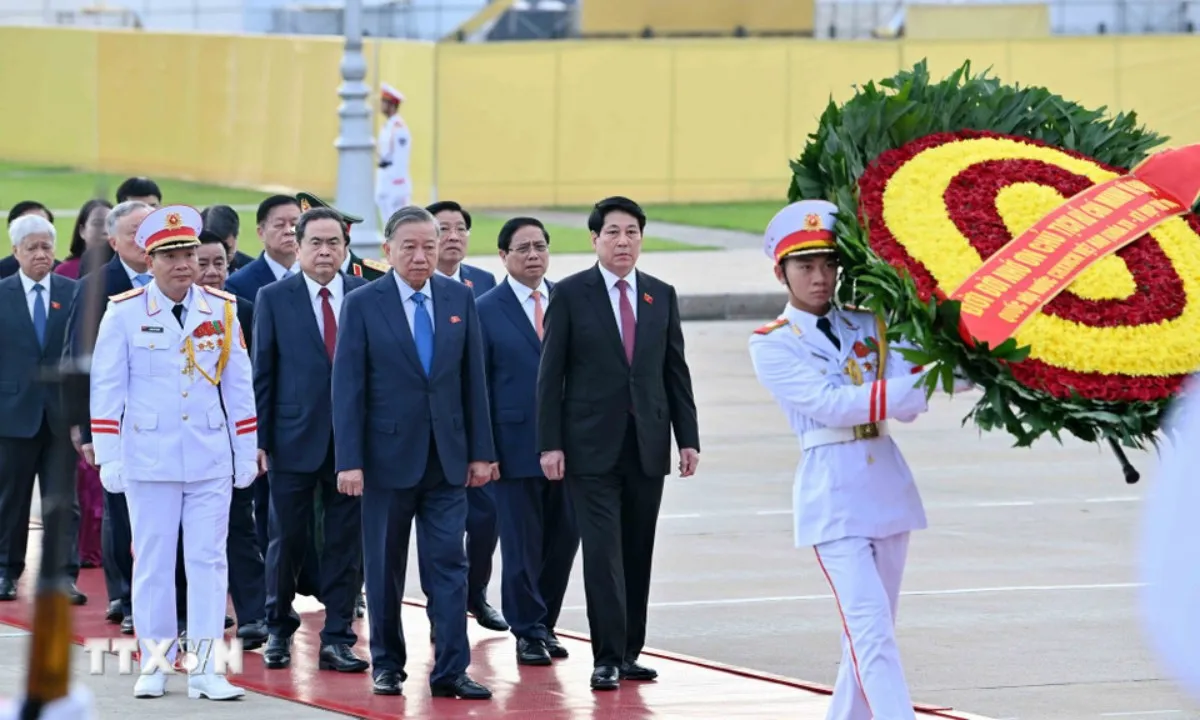 dai-bieu-quoc-hoi-vao-lang-vieng-chu-tich-ho-chi-minh-8348934-3