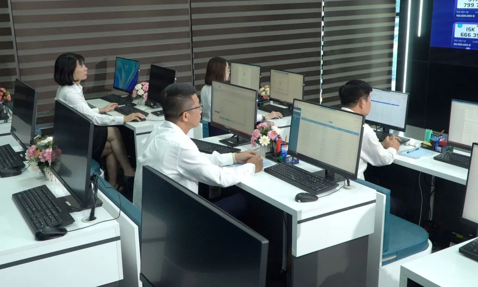 Thu hơn 62 tỷ đồng sau phiên đấu giá biển số xe ngày 20/10