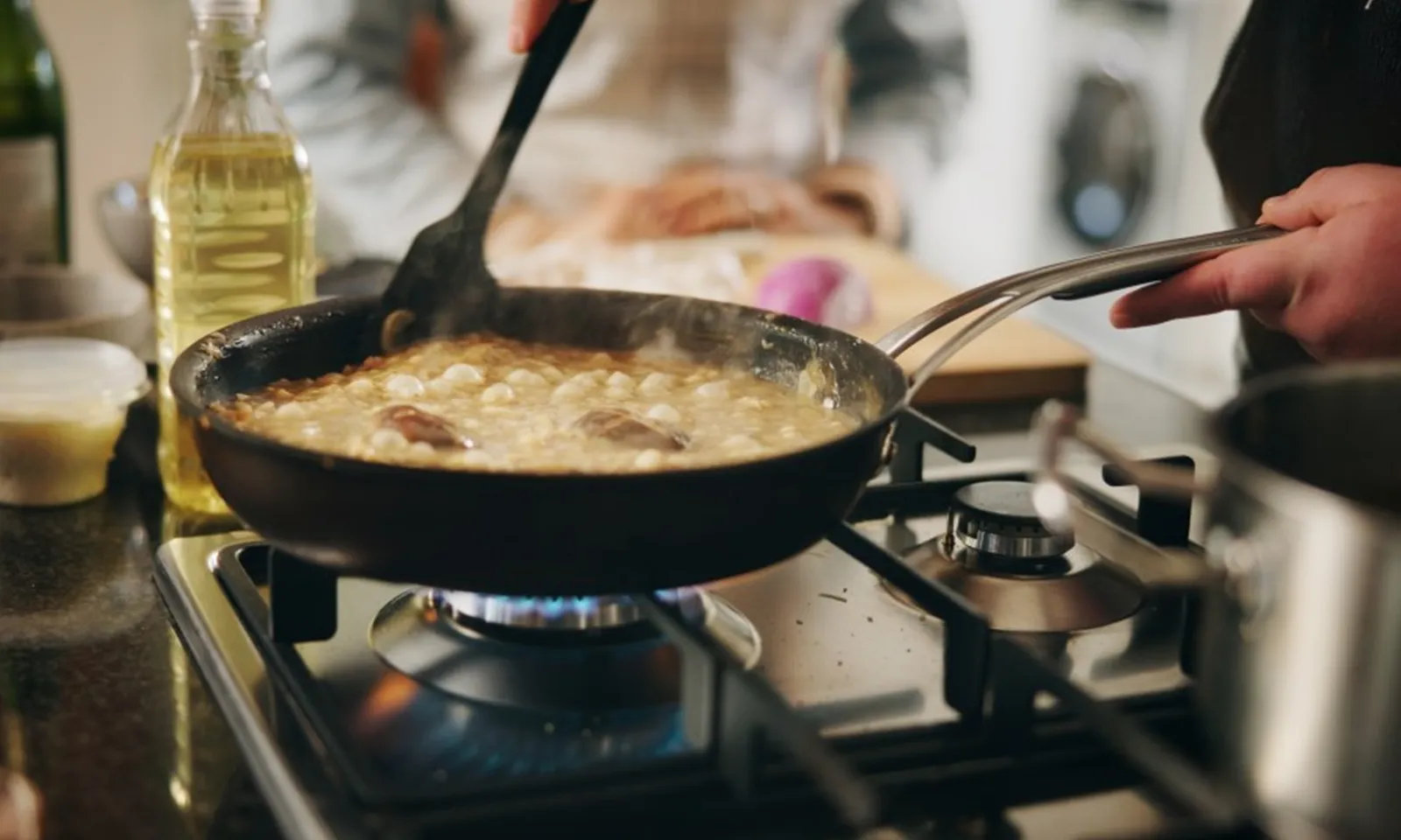 Phát hiện mối liên hệ giữa nấu ăn ở nhiệt độ cao và nguy cơ bệnh tật