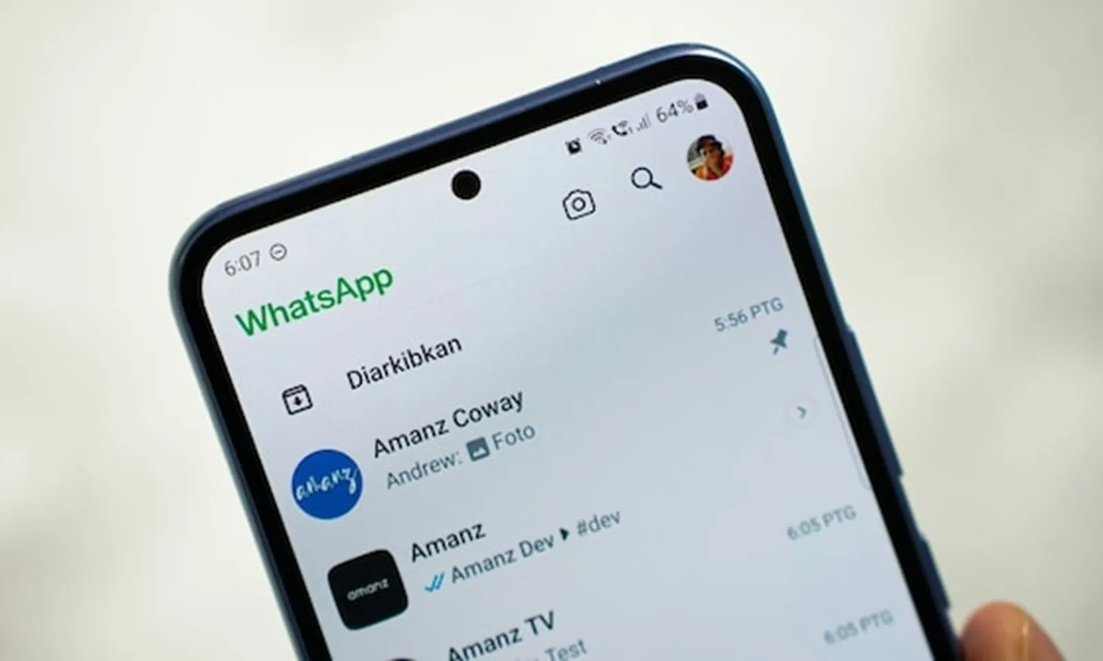 WhatsApp cấm cửa chatbot AI đa năng từ 2026