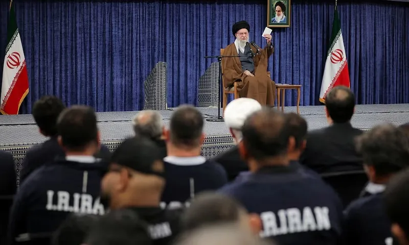 Lãnh tụ tối cao Iran bác bỏ đề nghị nối lại đàm phán từ Tổng thống Mỹ 