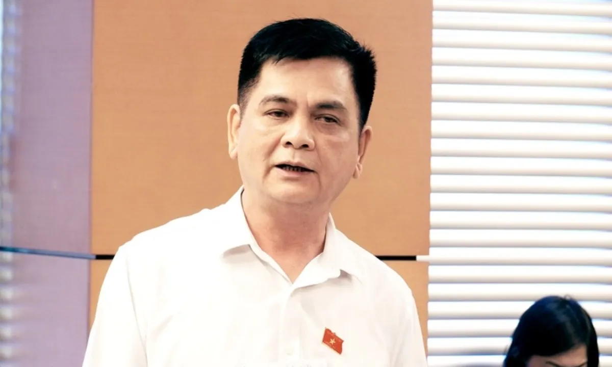 ĐBQH đề nghị Chính phủ có biện pháp ổn định thị trường vàng, bất động sản