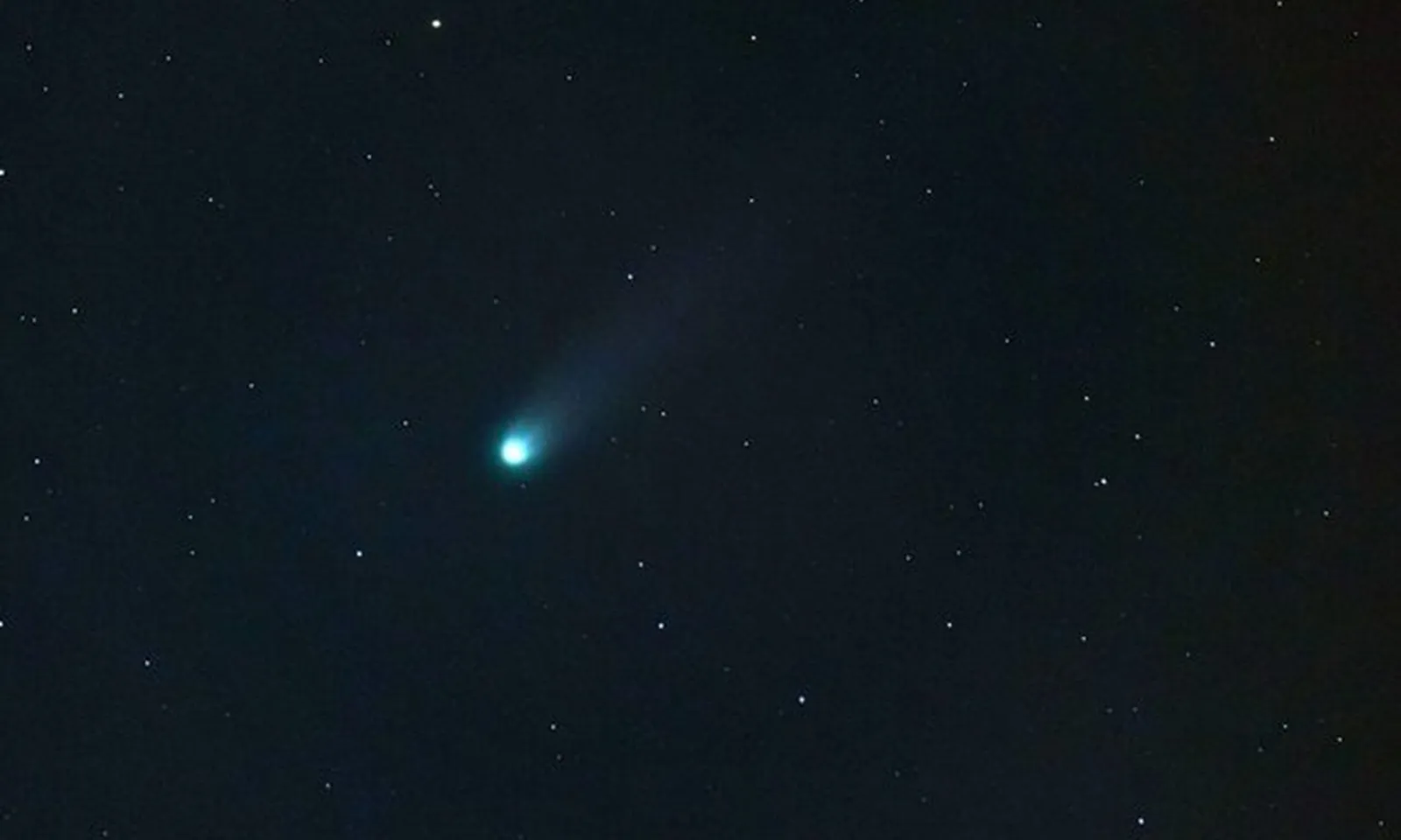 Sao chổi Lemmon tiến gần Trái Đất nhất sau 1.300 năm