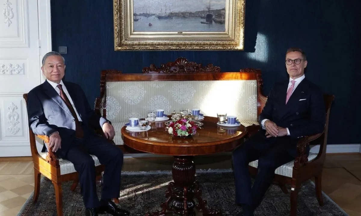 tong-bi-thu-hoi-dam-hep-tong-thong-phan-lan-1